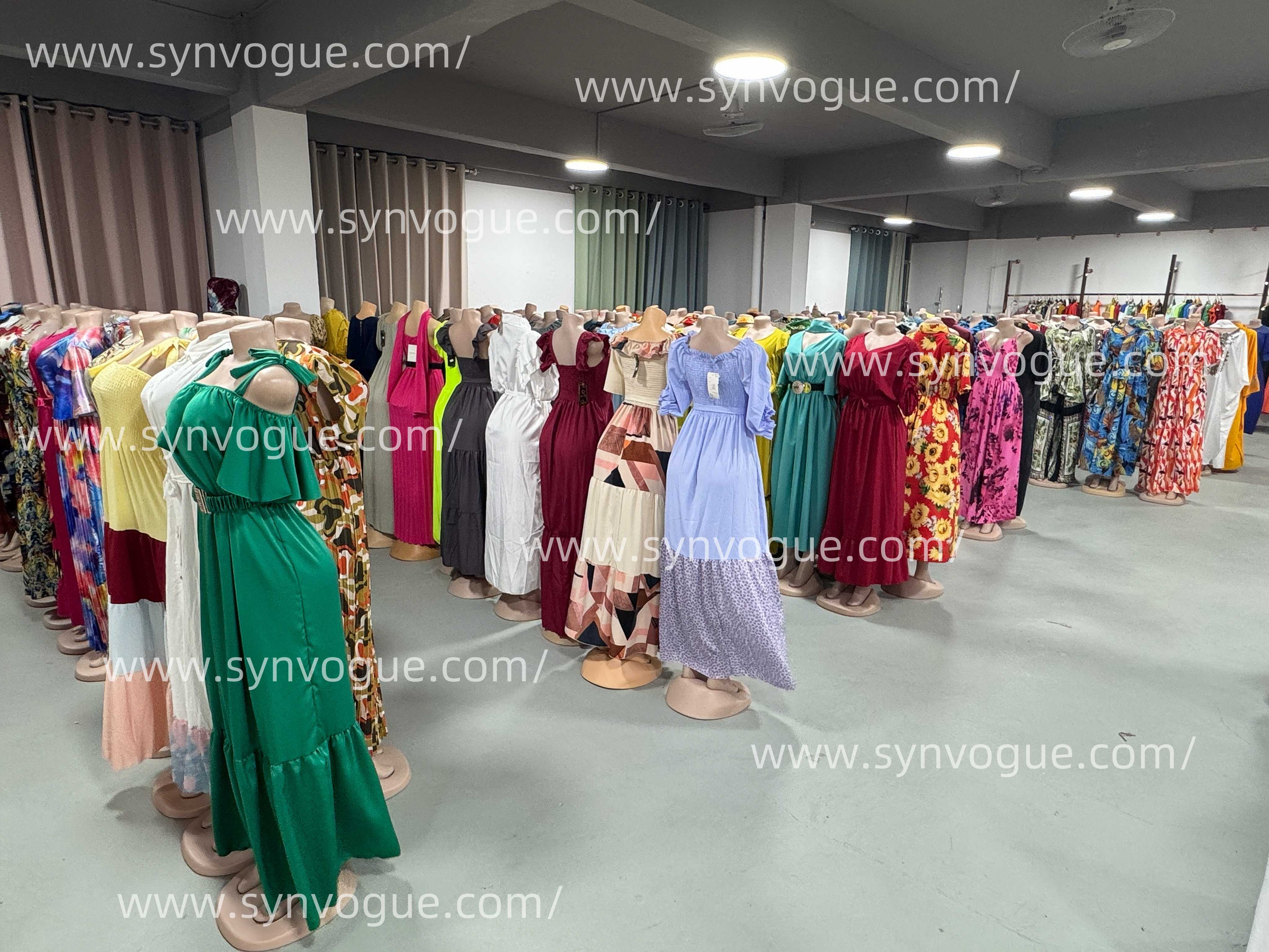 MOQ Friendly | Ideal for Bulk Orders   PN:25284  👗Stylish Dresses